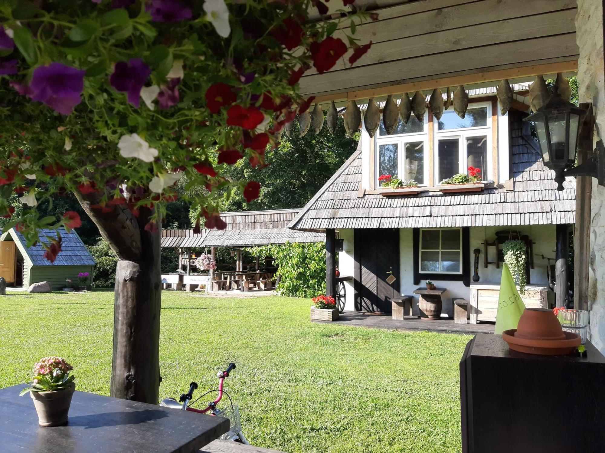 Kardoni Puhkelaager Tornimae Bagian luar foto