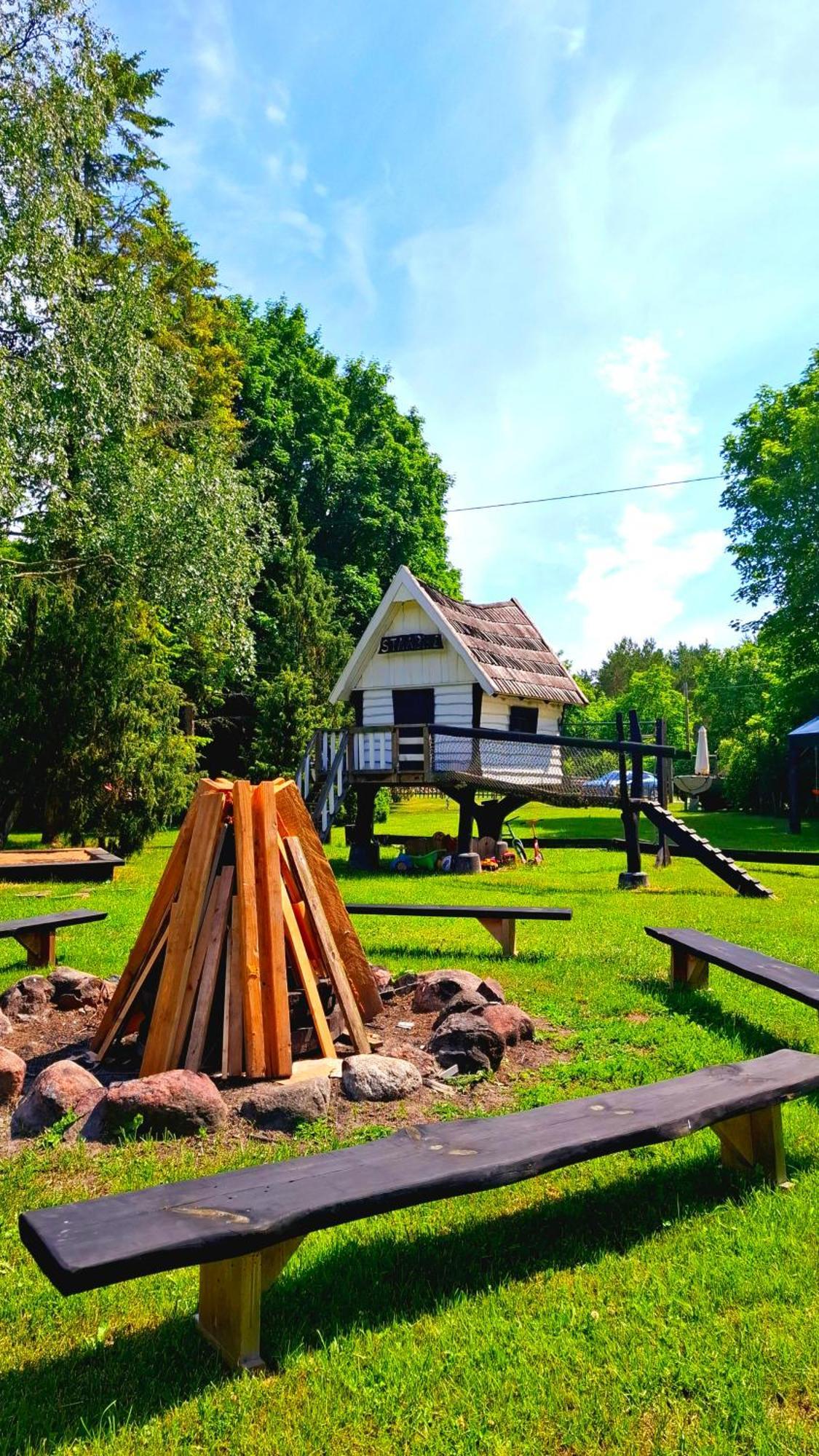 Kardoni Puhkelaager Tornimae Bagian luar foto